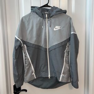 Nike Windbreaker Jacket